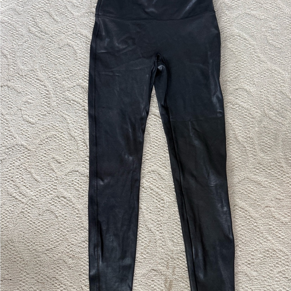 Black SPANX shiny Leggings